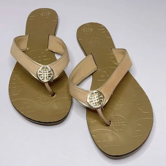 Fashion Gold leather Flip Flop Sandals Sz 9 - Picture 1 of 8